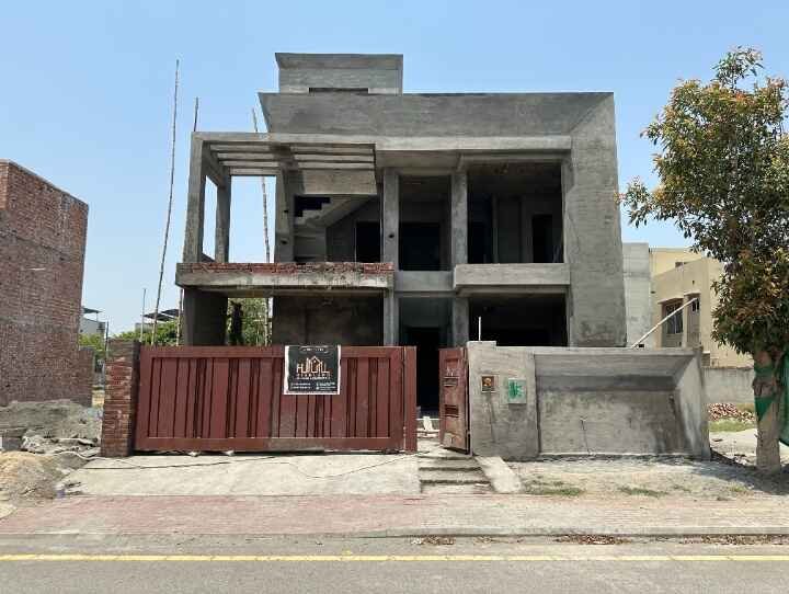10 Marla Talha Block Bahria Town Lahore
