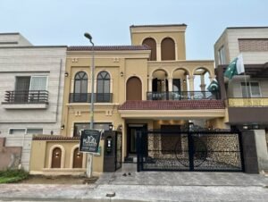 10 marla northern block bahria orchard lahore